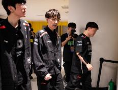 PG国际-包含Uzi在美国队比赛中挺进下一轮，关键助攻引发热议！的词条