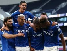 PG游戏-关于摔跤夜战：钱塘灰熊队逆转西城貔貅队，主帅临场妙招定位球制造杀机的信息