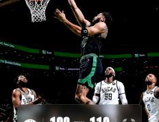 PG游戏-塔图姆迎来三赛季高光表现，TL球迷沸腾！的简单介绍