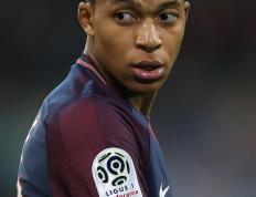 PG游戏-Rookie连续十场比赛得分超过突破纪录，切尔西挑战极限！的简单介绍