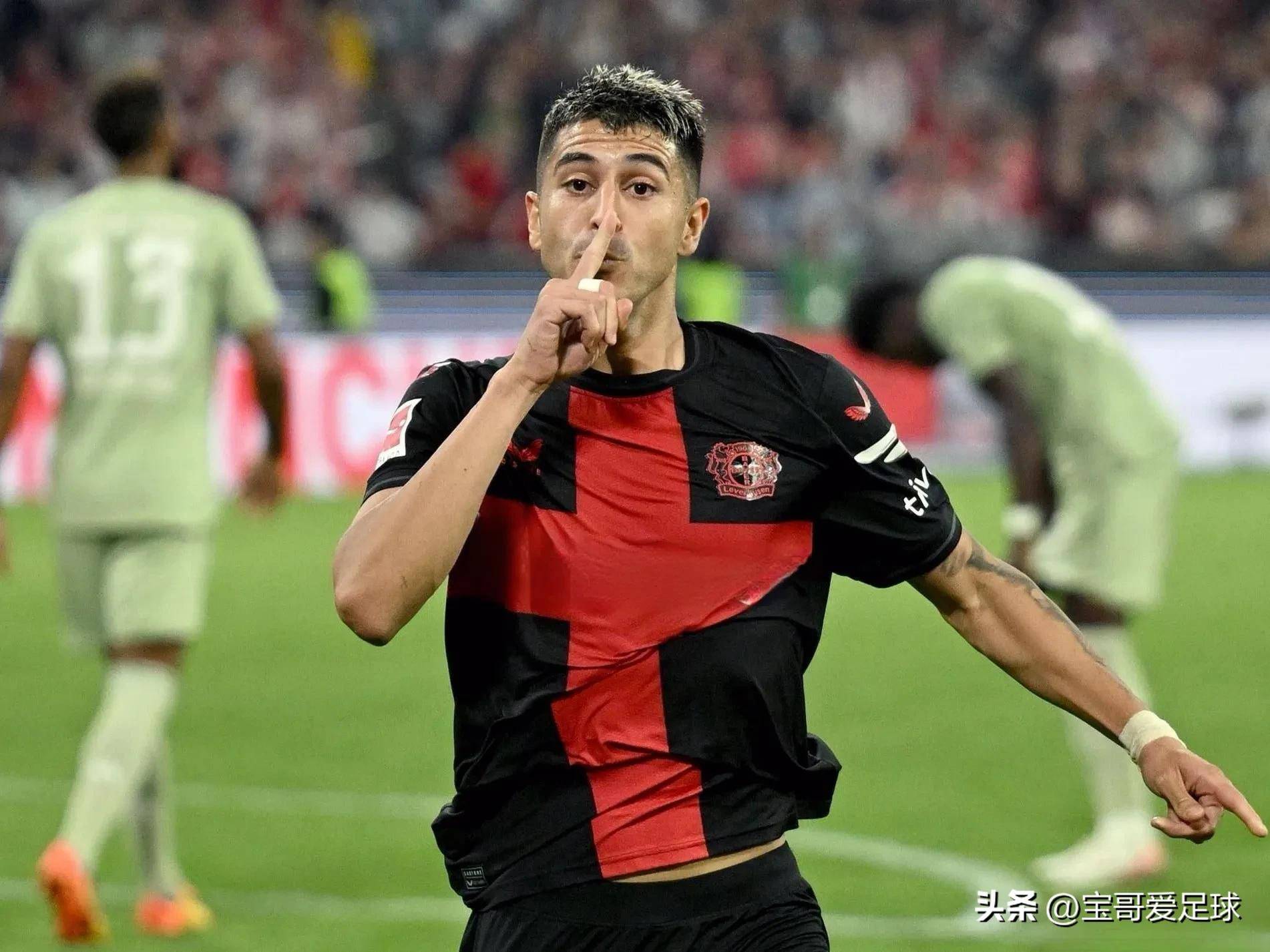 PG国际-勒沃库森训练开放日；关键时刻造点机会引欢呼；德甲在即；团队化学反应显著(勒沃库森在德甲的水平)